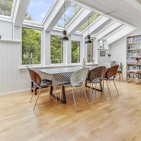 Velholdt Taet Pa Vesterhavet Sj248 Feriehus